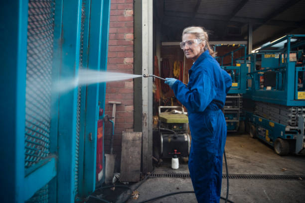 Best Factory Floor Cleaning  in La Grange, TX